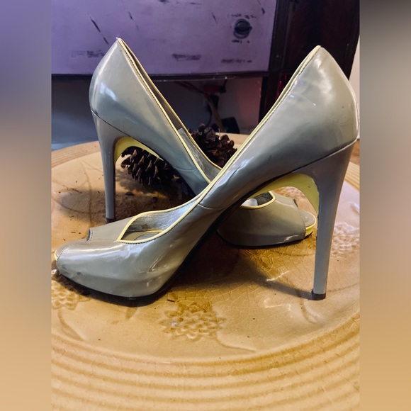 Ruthie Davis Patent Leather Colorblock Pumps Size: 9. Made In Italy - Picture 2 of 13